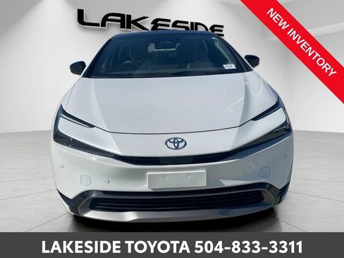 Used 2023 Toyota Prius XLE image 10