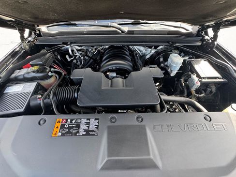 Used 2018 Chevrolet Suburban LT AWD/4WD image 24