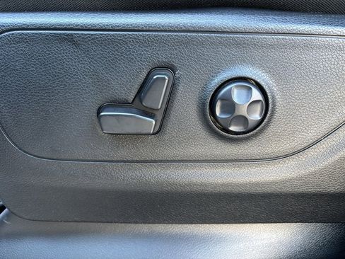 Used 2021 RAM 1500 Big Horn image 26