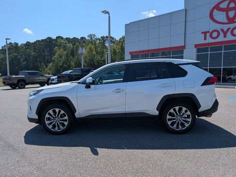 Used 2023 Toyota RAV4 XLE Premium FWD image 2