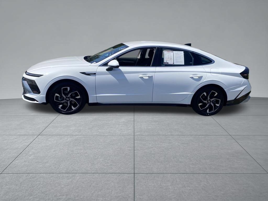 Used 2025 Hyundai Sonata SEL FWD image 4