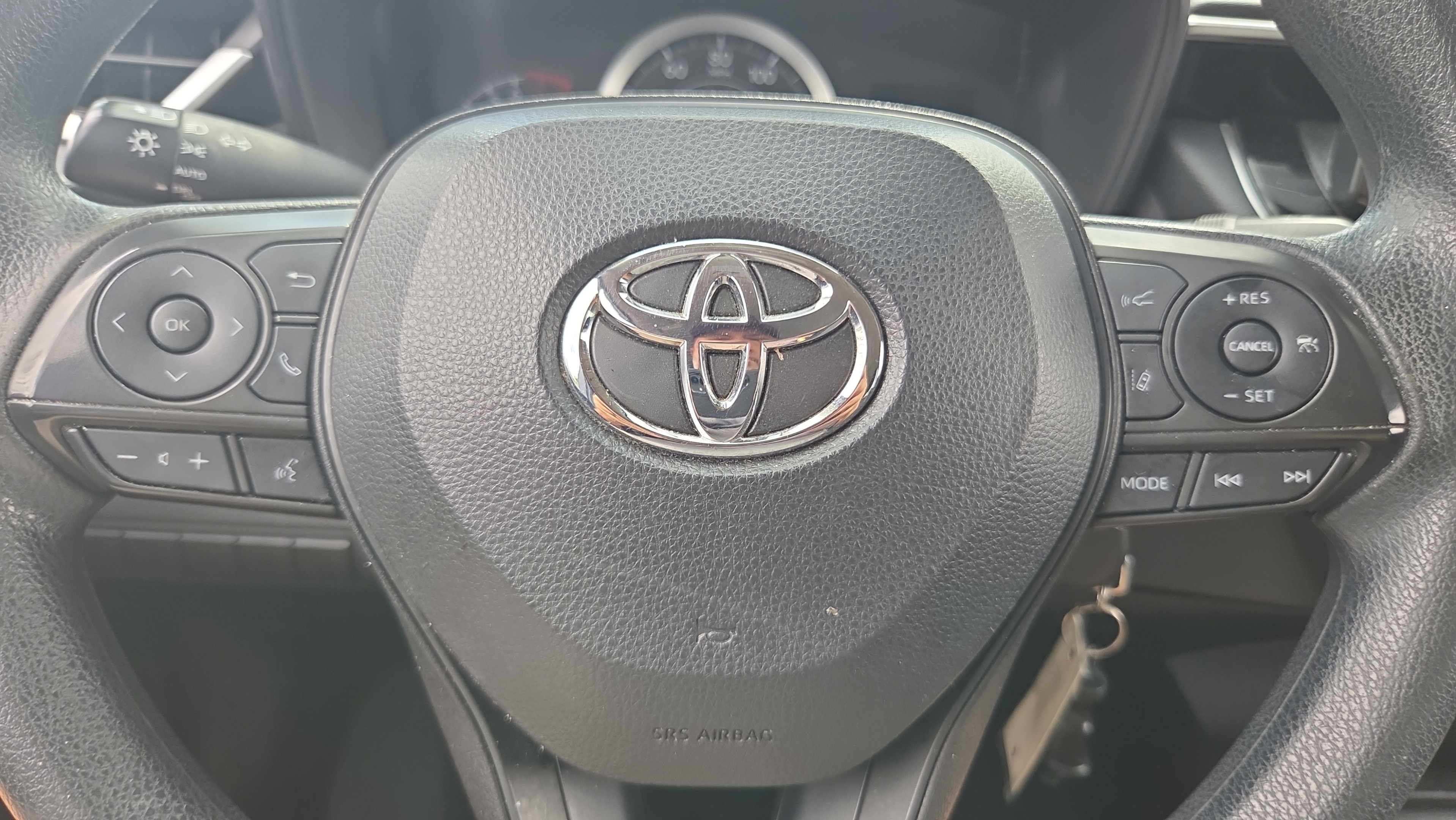 Used 2022 Toyota Corolla LE FWD image 30