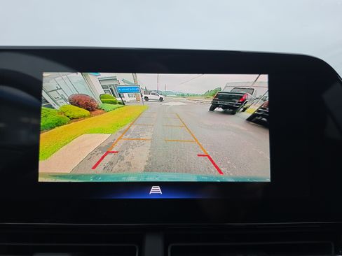Used 2026 Chevrolet Trax LT w/ Sunroof Package FWD image 25