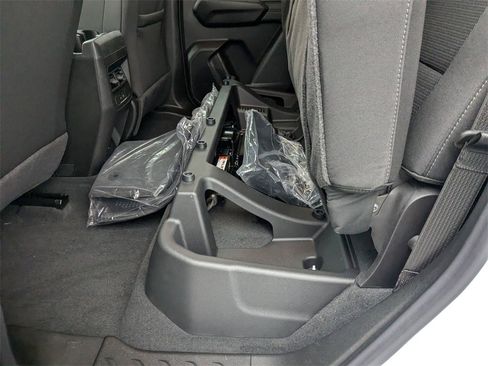 New 2025 GMC Canyon Elevation w/ Convenience Package image 24