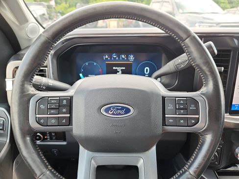Used 2024 Ford F350 Lariat w/ Lariat Ultimate Package AWD/4WD image 19