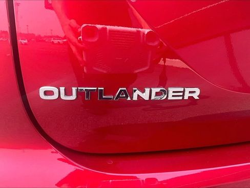 Used 2024 Mitsubishi Outlander SEL AWD/4WD image 8