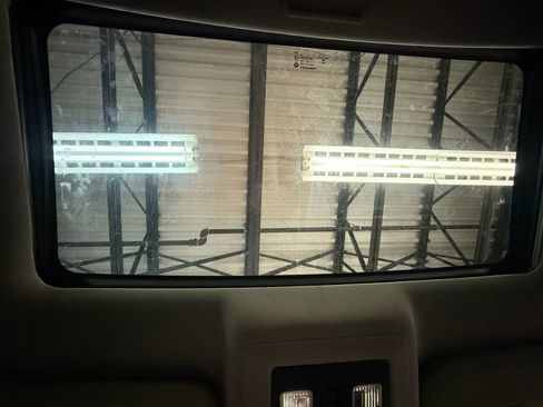 Used 2015 RAM 1500 Sport w/ Ignition Orange Sport Package image 35