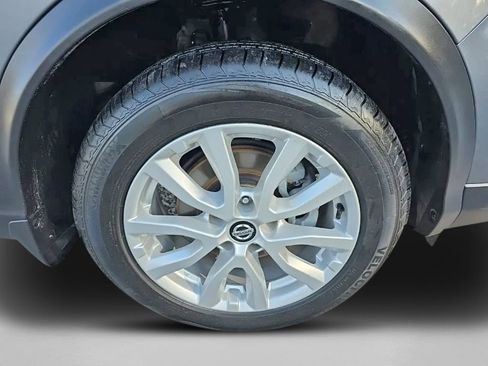 Used 2022 Nissan Rogue Sport SV FWD image 10