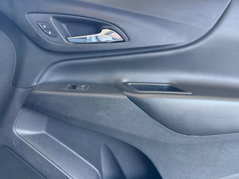 Used 2023 Chevrolet Equinox LT FWD image 25