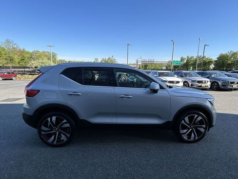 Certified 2023 Volvo XC40 B5 Plus w/ Protection Package Premier AWD/4WD image 9