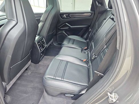 Certified 2021 Porsche Cayenne GTS AWD/4WD image 51