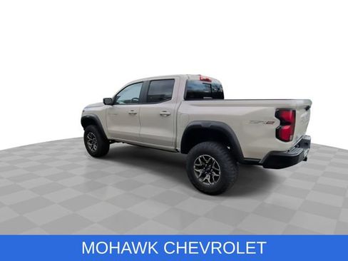 Used 2026 Chevrolet Colorado ZR2 w/ Technology Package image 7
