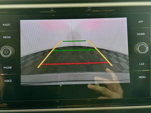 Used 2023 Volkswagen Atlas Cross Sport SE image 22