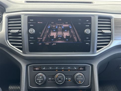 Used 2018 Volkswagen Atlas SE image 23