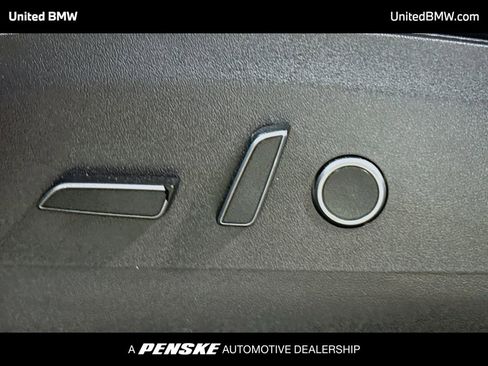 Used 2021 Tesla Model Y Performance image 4