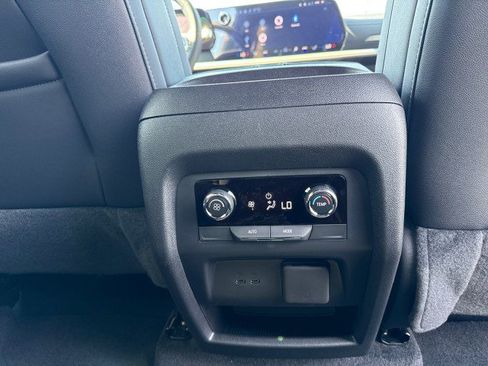 New 2026 Chevrolet Traverse LT w/ Driver Confidence Package FWD image 16