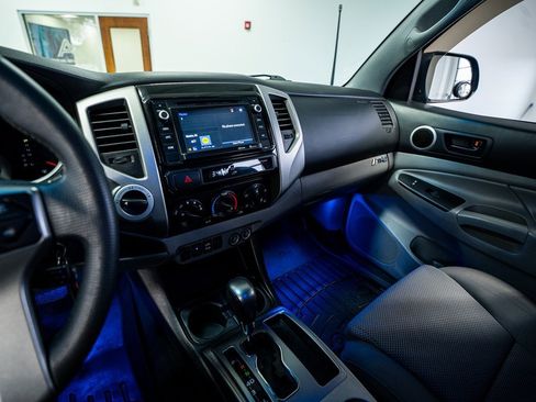 Used 2014 Toyota Tacoma 4x4 Double Cab image 45