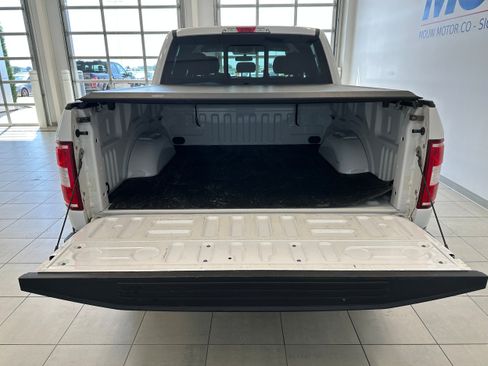 Used 2018 Ford F150 XLT w/ Equipment Group 302A Luxury AWD/4WD image 7