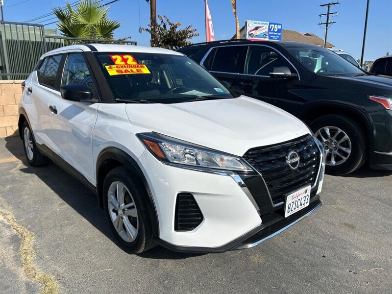 Used 2022 Nissan Kicks S FWD image 32