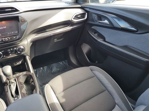 Used 2023 Chevrolet TrailBlazer LT w/ Convenience Package image 13