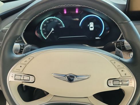 New 2023 Genesis G80 image 4