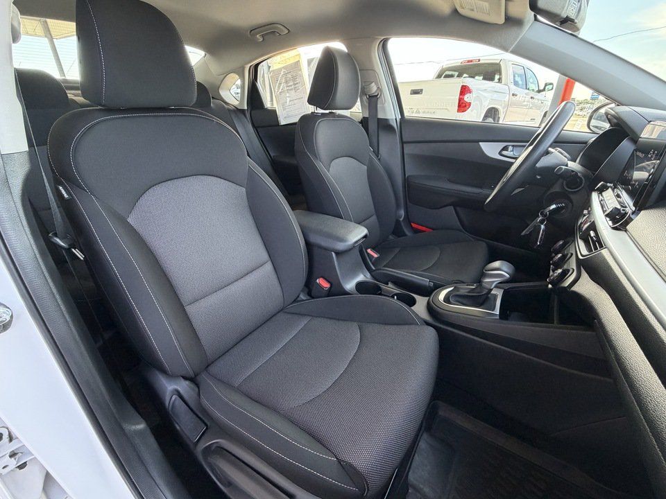 Used 2024 Kia Forte LXS FWD image 23