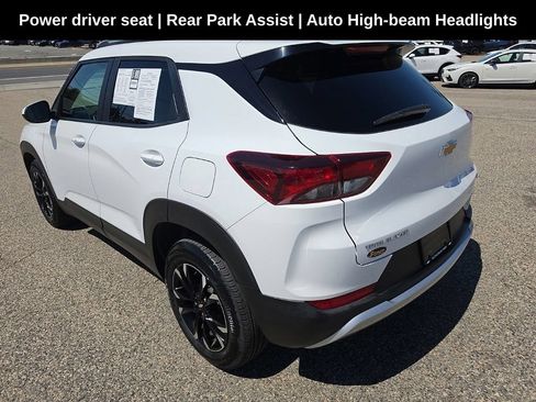 Used 2023 Chevrolet TrailBlazer LT w/ Convenience Package FWD image 5