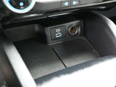 Certified 2022 Ford Escape SE w/ Convenience Package image 19