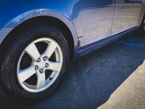 Used 2014 Chevrolet Cruze LT FWD image 24