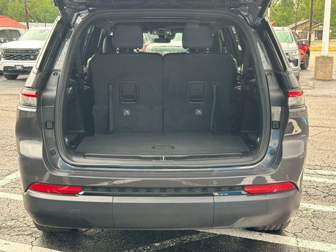 Used 2025 Jeep Grand Cherokee L Altitude RWD image 7