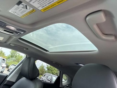 Used 2024 Hyundai Kona Limited AWD/4WD image 16