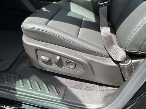 New 2026 Chevrolet Colorado Trail Boss AWD/4WD image 16