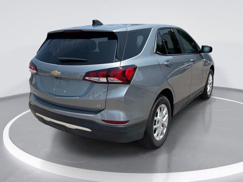 Used 2024 Chevrolet Equinox LT FWD image 8