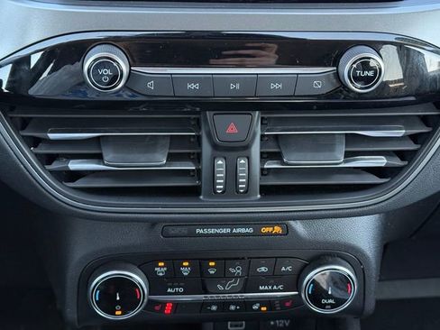 Certified 2024 Ford Escape Active image 11