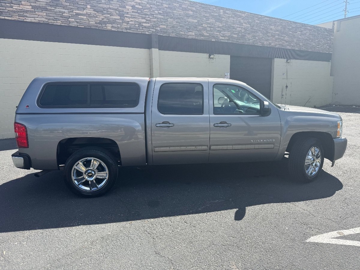 Used 2013 Chevrolet Silverado 1500 LTZ RWD image 12