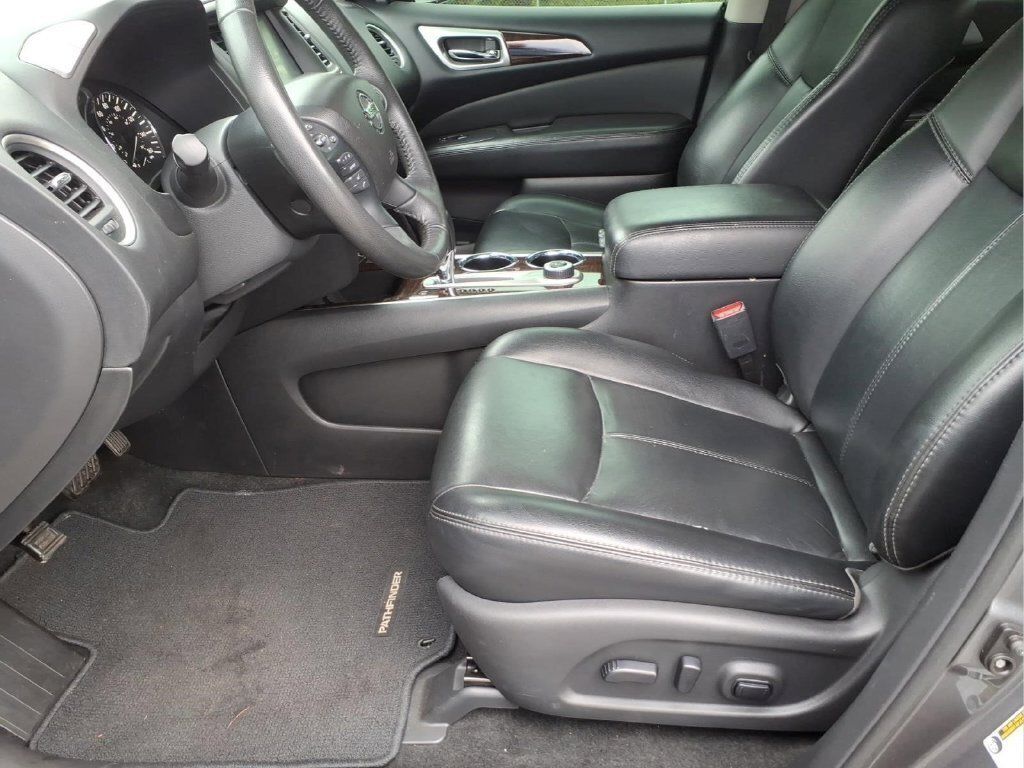Used 2016 Nissan Pathfinder SL w/ SL Tech Package AWD/4WD image 12