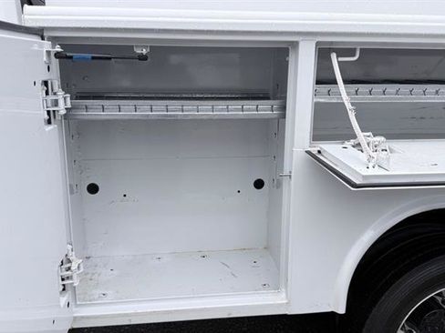 Used 2018 RAM 4500 Tradesman w/ Ambulance Prep Group AWD/4WD image 39