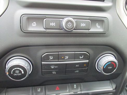 Used 2026 Chevrolet Silverado 3500 W/T AWD/4WD image 19