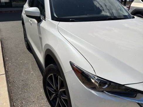 Used 2018 MAZDA CX-5 Touring FWD image 4
