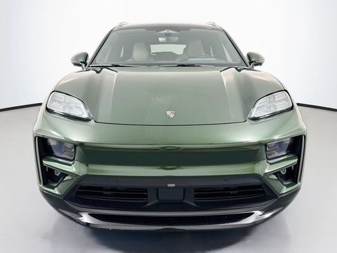 Certified 2024 Porsche Macan Turbo Electric AWD/4WD image 6