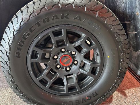 Used 2023 Toyota 4Runner 40th Anniversary SE AWD/4WD image 35