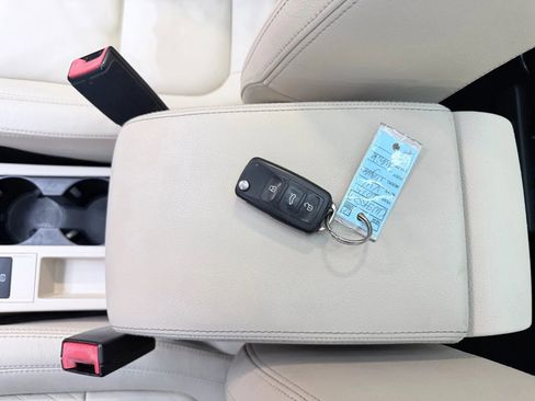 Used 2012 Volkswagen Tiguan SEL image 20