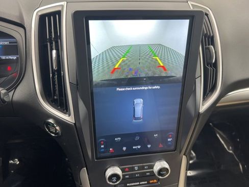 Used 2022 Ford Edge SEL w/ Convenience Package image 18