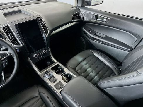 Certified 2022 Ford Edge SEL w/ Convenience Package image 11