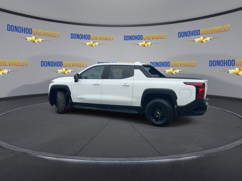 Used 2024 Chevrolet Silverado EV W/T AWD/4WD image 9