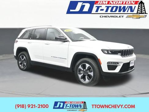 Used 2023 Jeep Grand Cherokee 4WD 4xe image 1