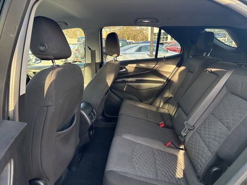 Used 2018 Chevrolet Equinox LT image 23