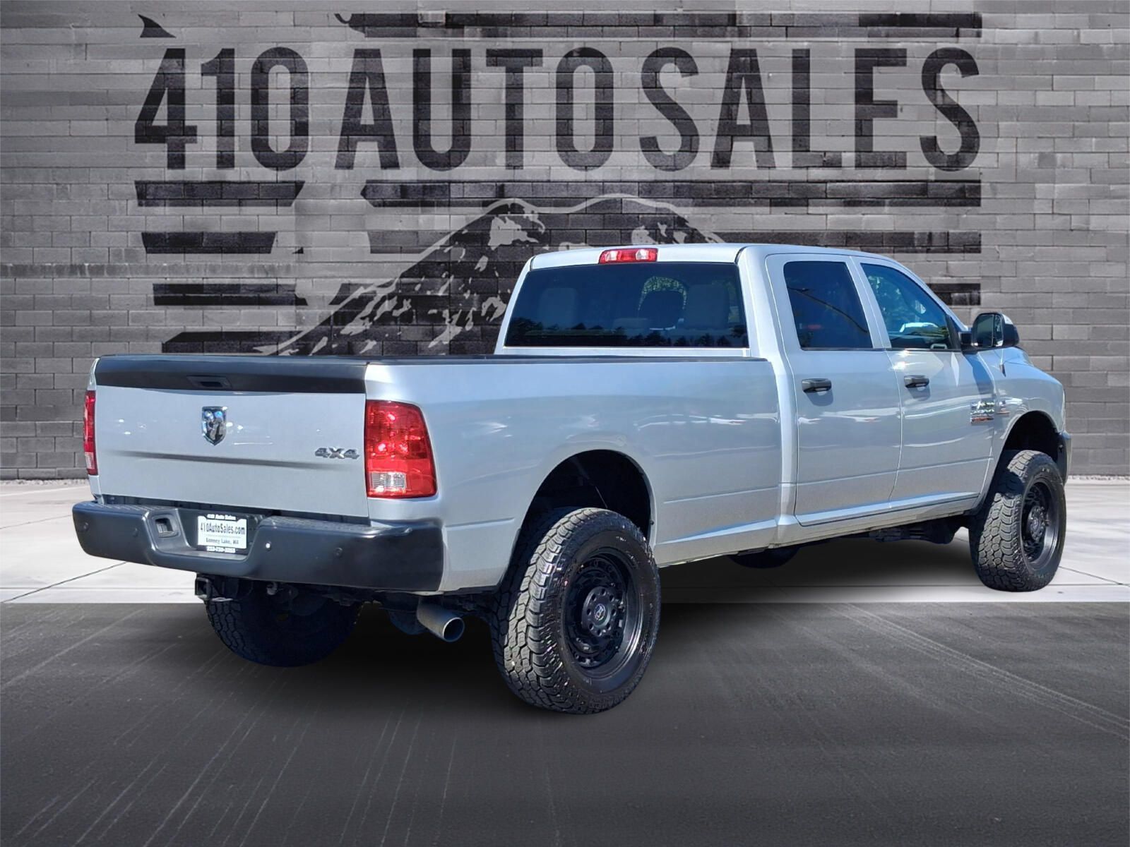 Used 2017 RAM 2500 Tradesman w/ Popular Equipment Group AWD/4WD image 3