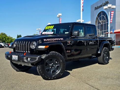 Certified 2021 Jeep Gladiator Mojave AWD/4WD image 3