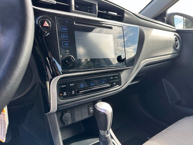 Used 2018 Toyota Corolla SE FWD image 17